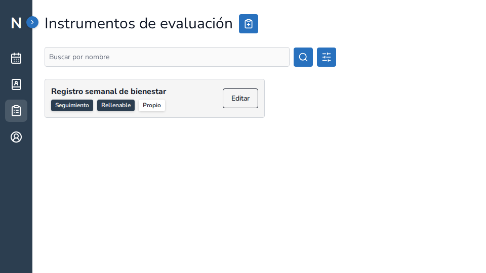 Captura enfocada del listado de instrumentos de evaluación de NeuraClinic con datos ficticios